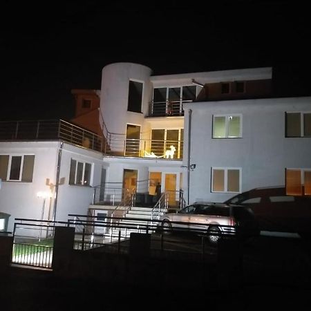Lux Apartmani Nikola Vrnjačka Banja Exterior foto