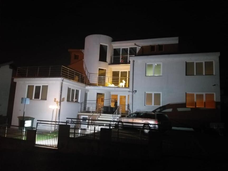Lux Apartmani Nikola Vrnjačka Banja Exterior foto